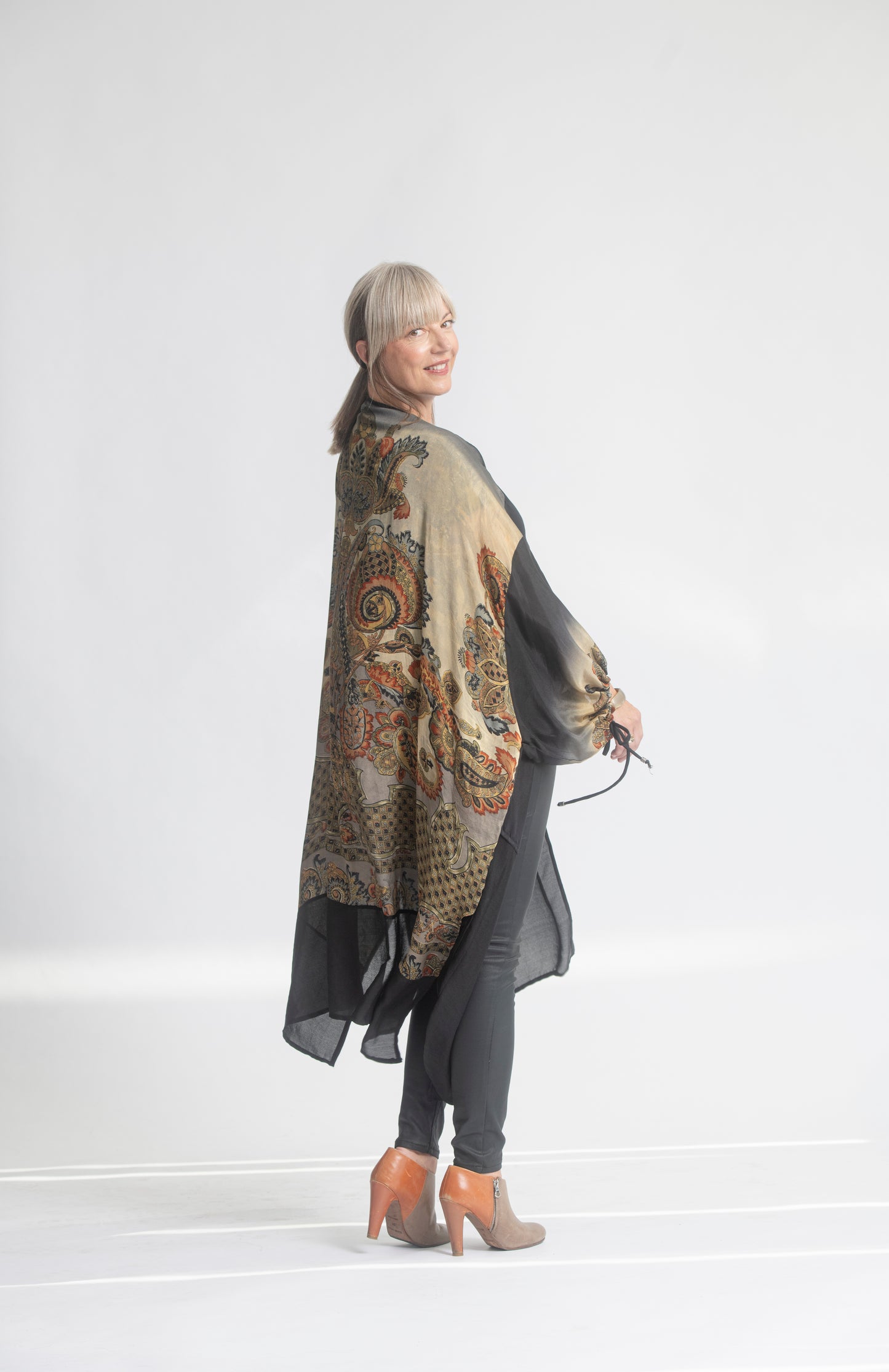 BLUE, KIMONO LONG EN SOIE RECYCLÉE