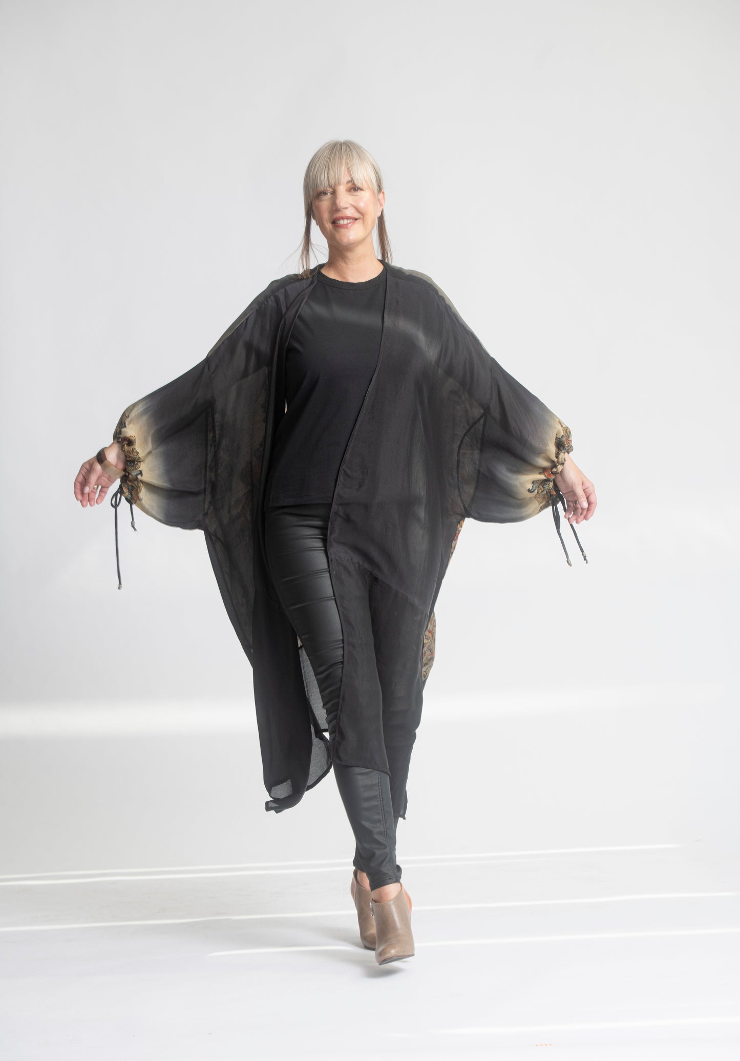 BLUE, KIMONO LONG EN SOIE RECYCLÉE