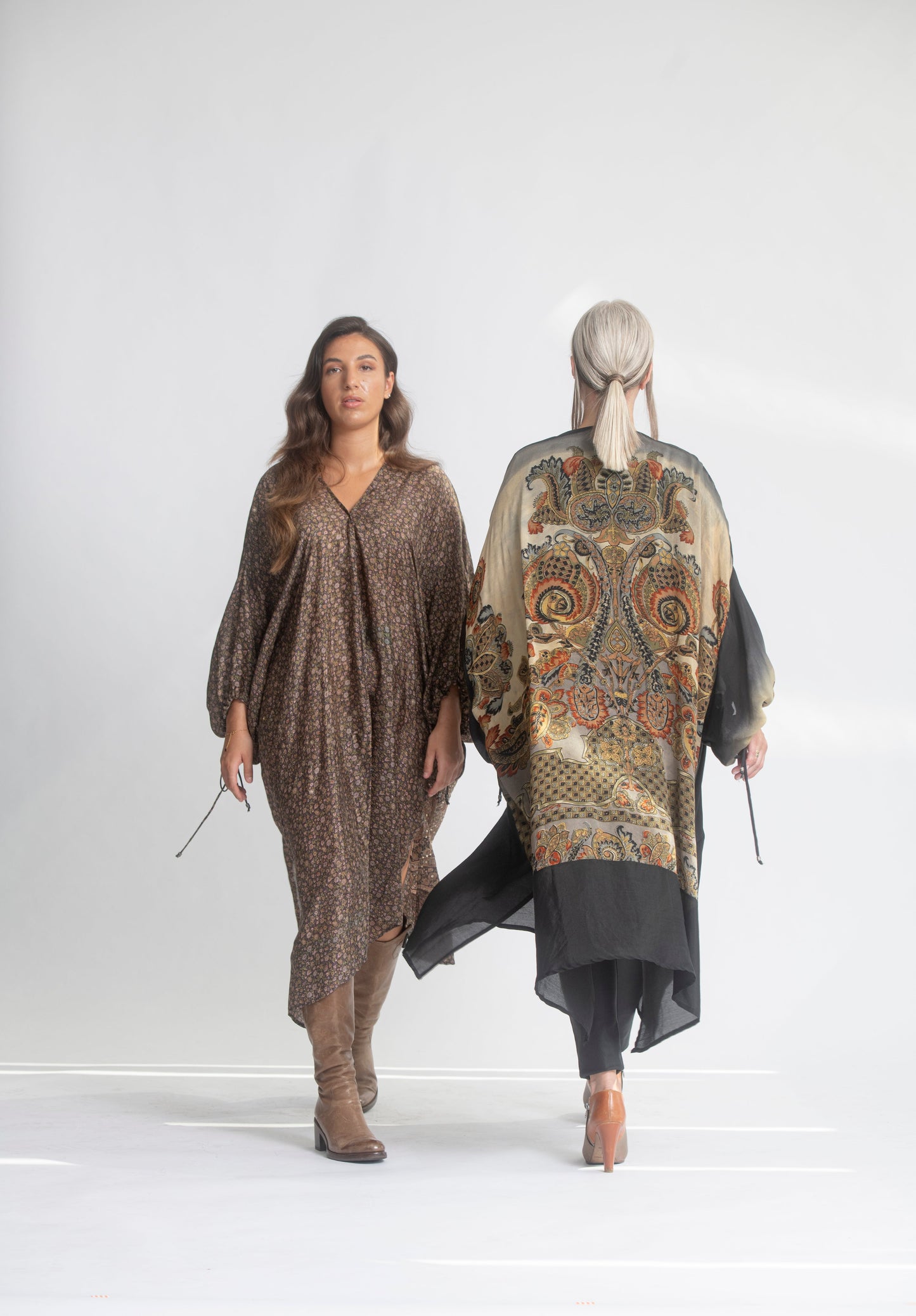 BLUE, KIMONO LONG EN SOIE RECYCLÉE