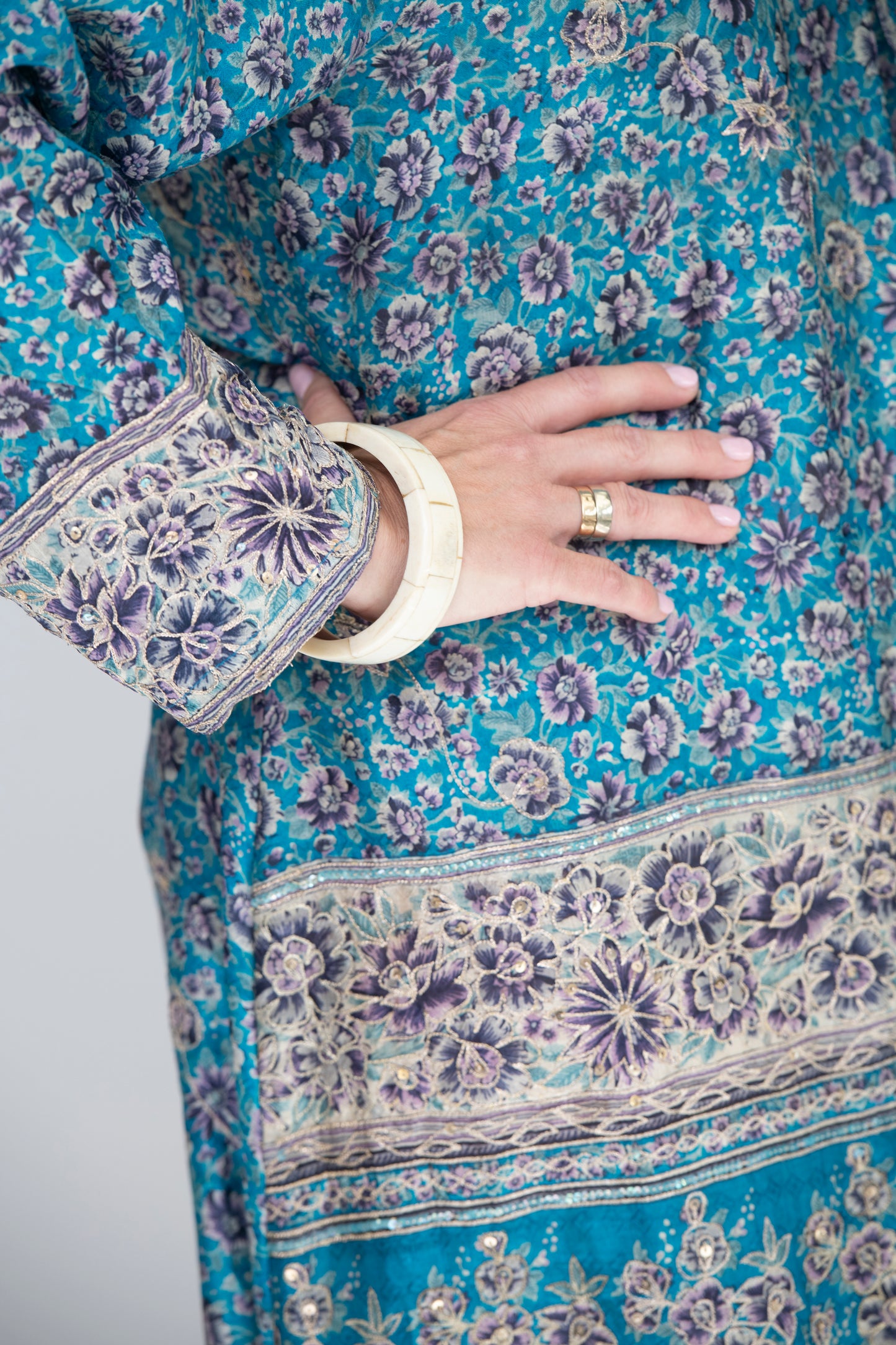 AVADHI Robe kurta en soie imprimée Taille M/L