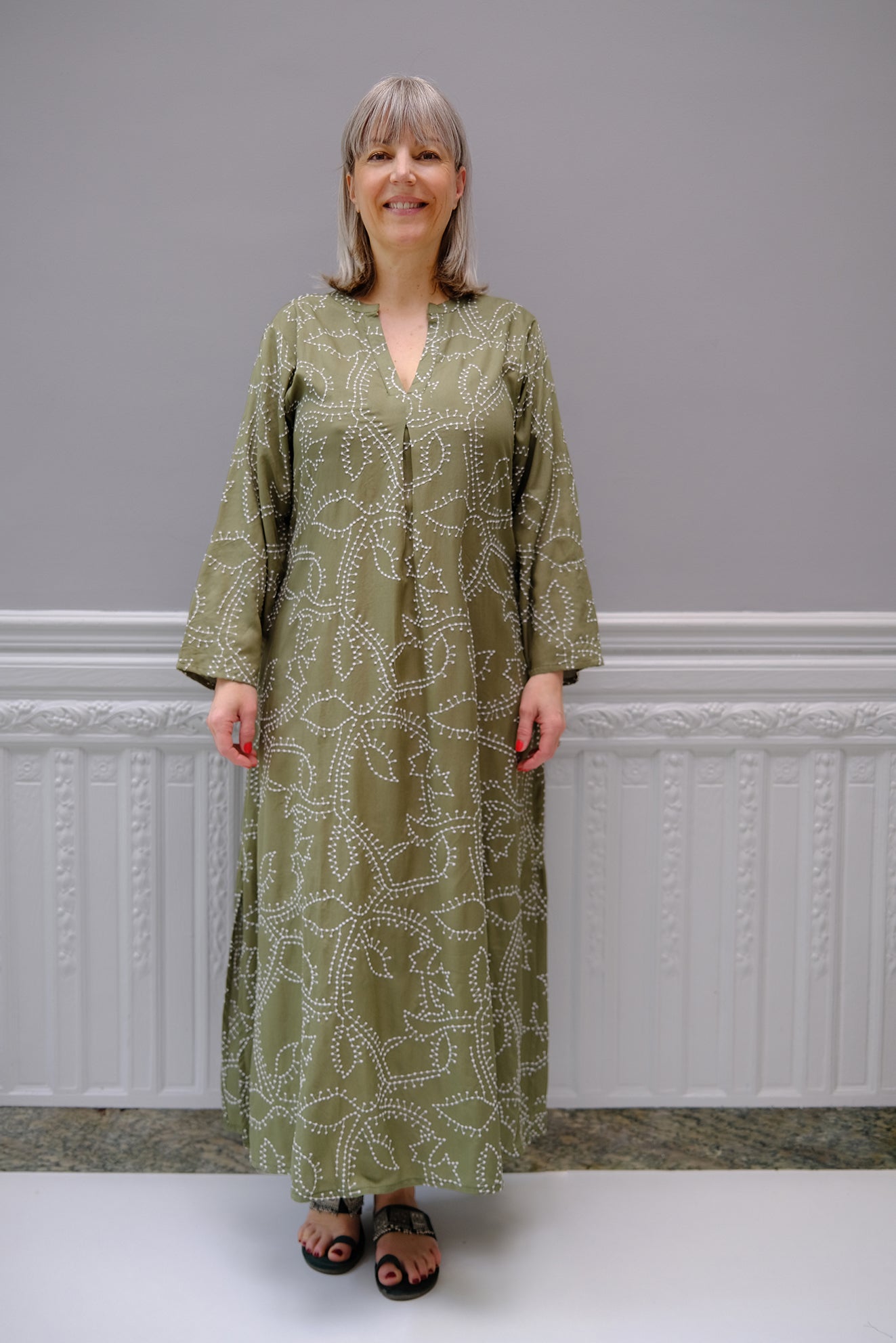 ROBE KURTA KAKI ENTIEREMENT BRODEE