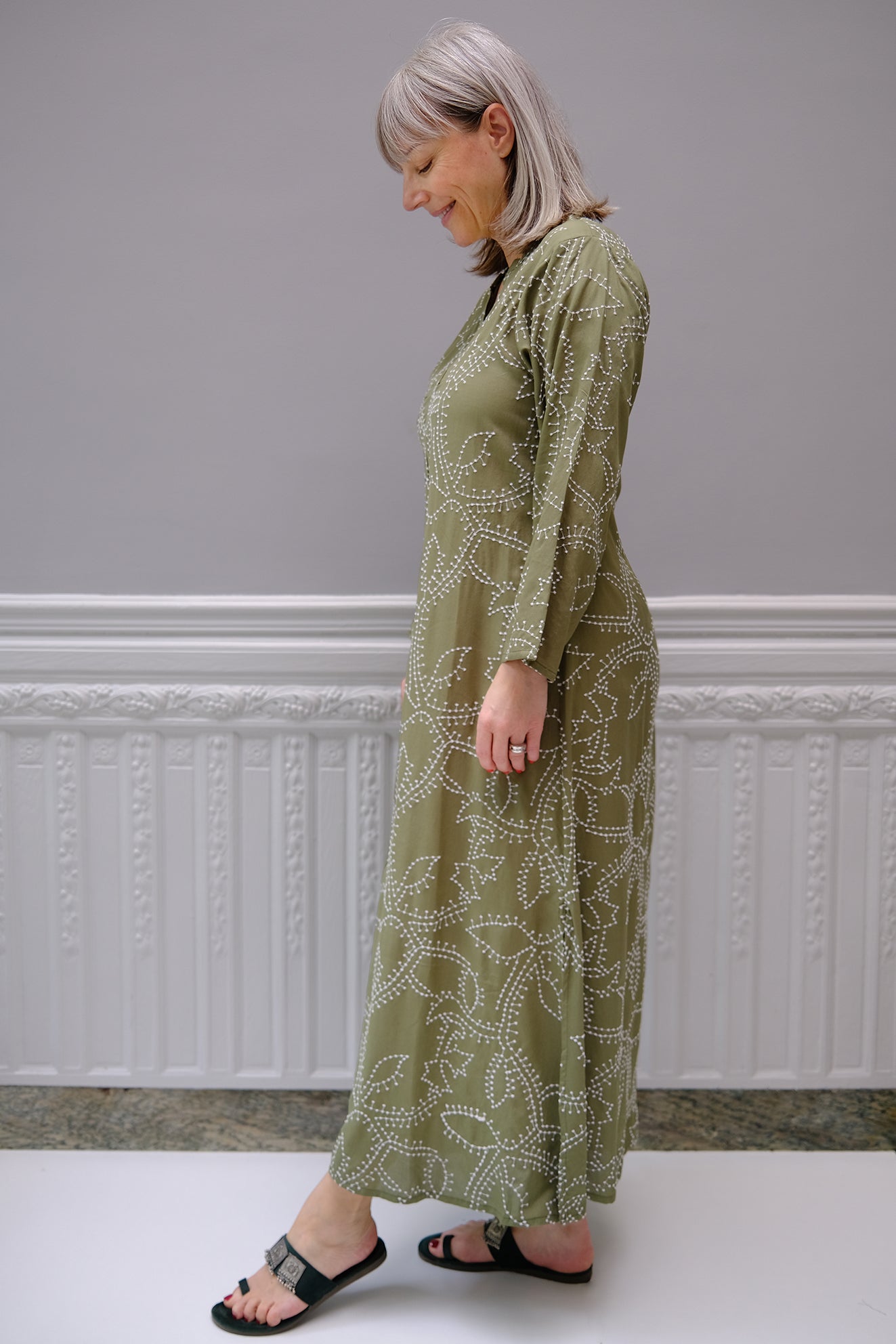 ROBE KURTA KAKI ENTIEREMENT BRODEE