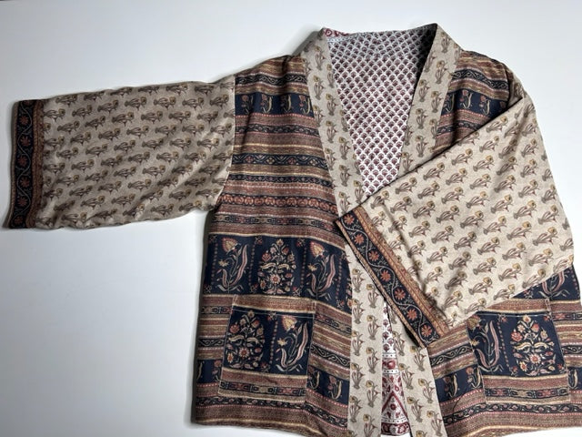 AVATARA Kimono court réversible en soie