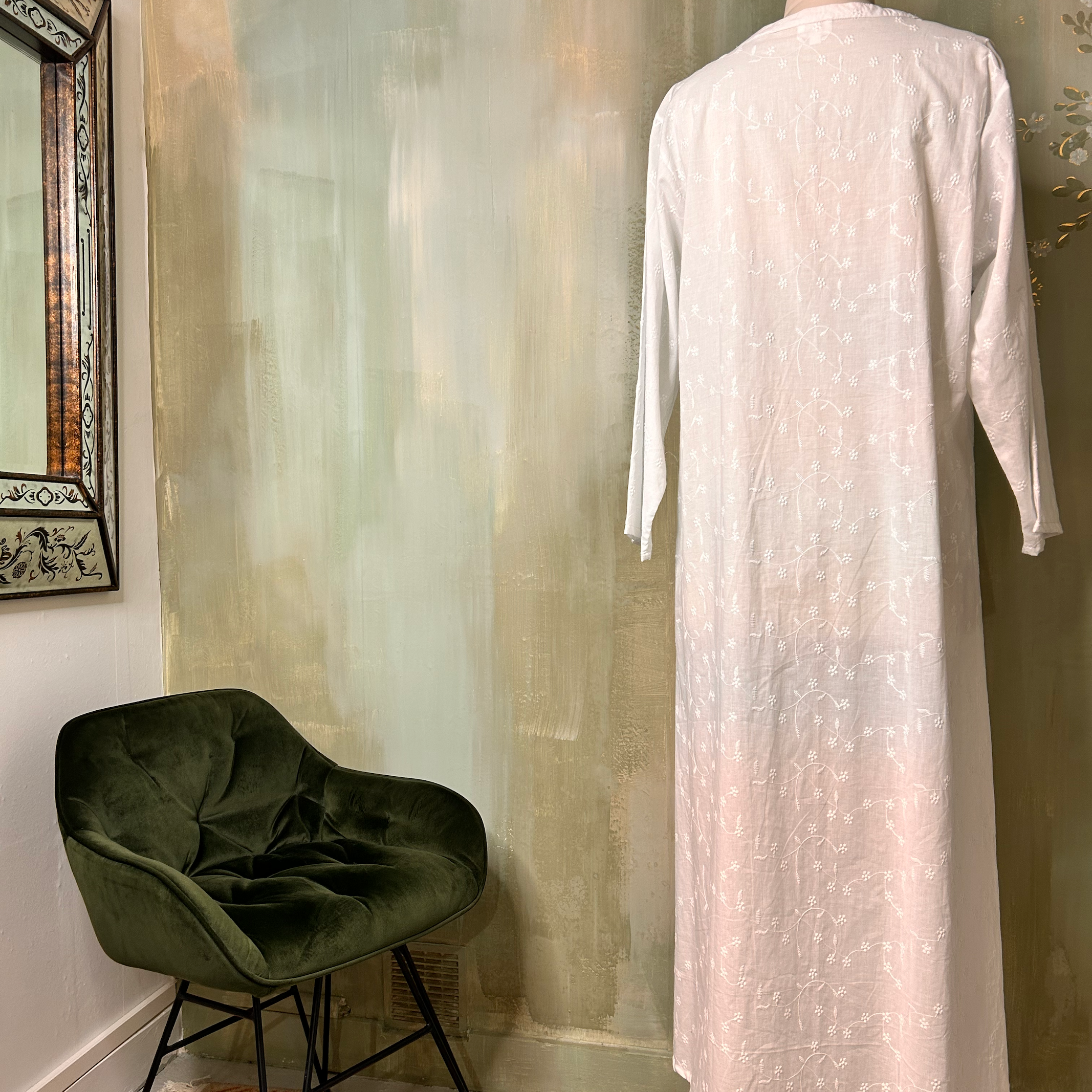 YUME Robe longue kurta en broderie anglaise